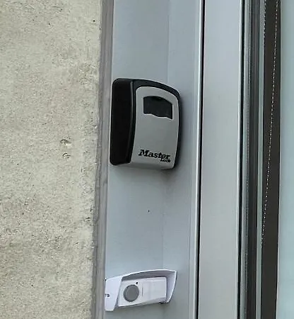 Charmant T3 En Centre Ville Loudeac Exterior photo